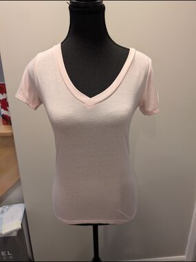 La SENZA Light Pink V-Neck Short Sleeve Tee
